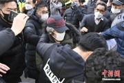 搬家公司多次未经允许外出，“素媛案”凶手赵斗淳再次被拘留